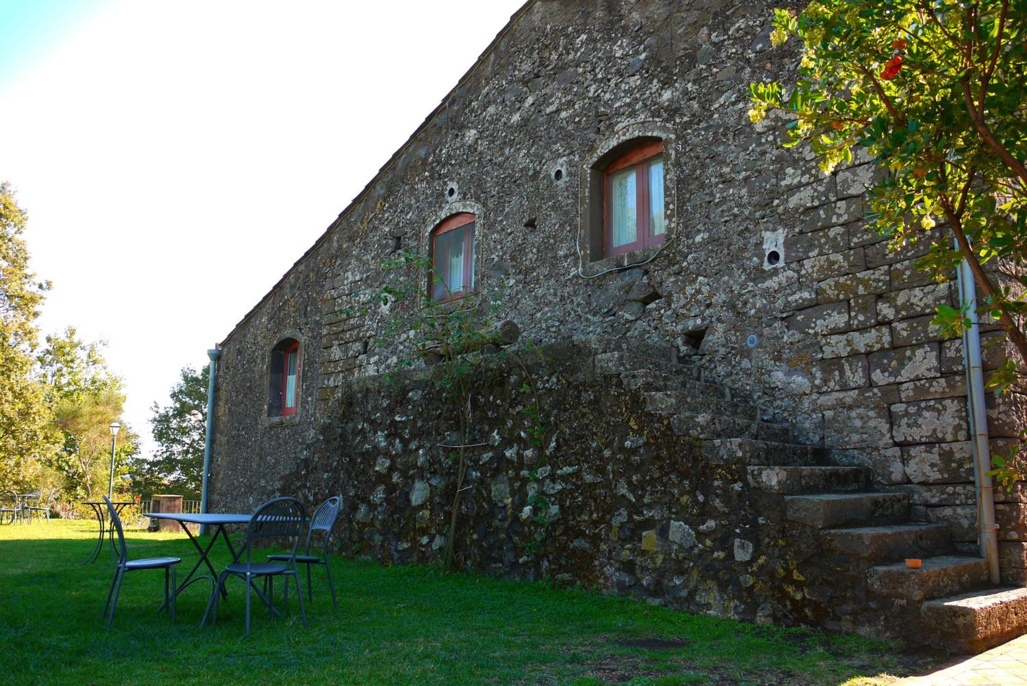 Case Perrotta Villa SantʼAlfio Eksteriør bilde